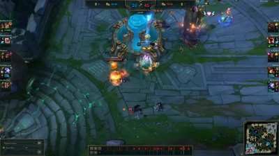 Massive Lee Sin inSec outplay