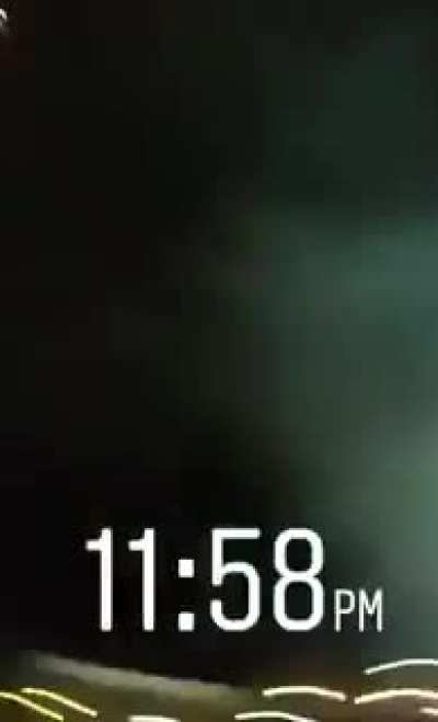 eu quero saber quem foi o fela da puta que soltou os fogos faltando um minutos pra transa&ccedil;&atilde;o da terra ser conclu&iacute;da 👊😡👊