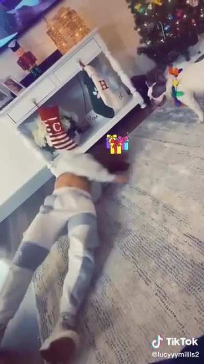 There&rsquo;s more while she&rsquo;s rolling on the ground.