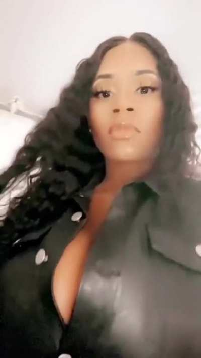She's back on IG