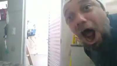 Parem parem de fazer shitpost no tiktok pelo amor de deus n&atilde;o meme de Pedro n&atilde;o &eacute; engra&ccedil;ado n&atilde;o um video aleat&oacute;rio de angolano com admin no v&iacute;deo n&atilde;o &eacute; engra&ccedil;ado n&atilde;o edit de anime n&atilde;o &eacute; engra&ccedil;ado PAREM PAREM AGORA MESMO
