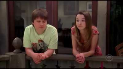 You smell like strawberries - Two and a Half Men(S04E21)