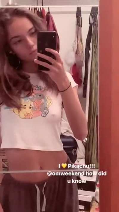 Inka Williams effortlessly Braless. I must confess I am astounded by her simple beauty.