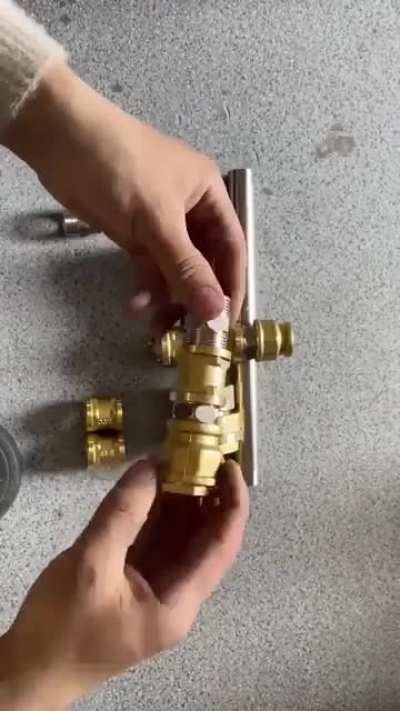 The Plumber&rsquo;s Hammer