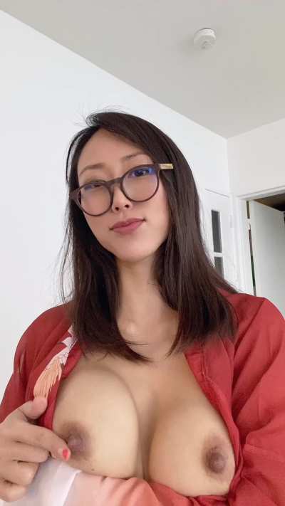 any men wanna go raw in an asian 43 year old?