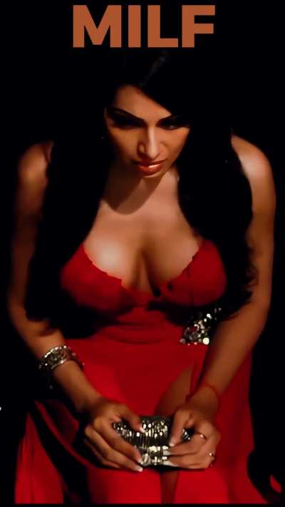 Hot Bipasha Basu