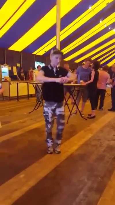 Hakkuh dance