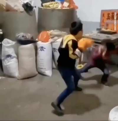 6 yo shows off skills