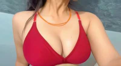 Slutty vibes