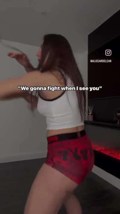 I hope you guys like watching me fight 😏❤️