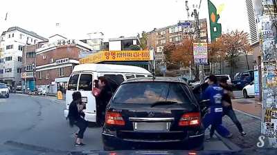 Korean gangs on the road WARNING: BRUTAL