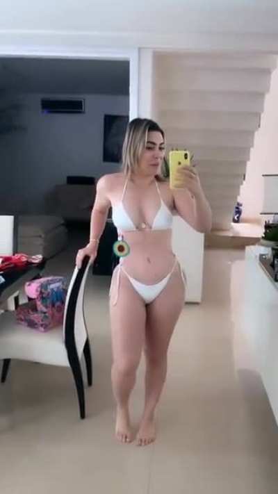 Naiara Azevedo