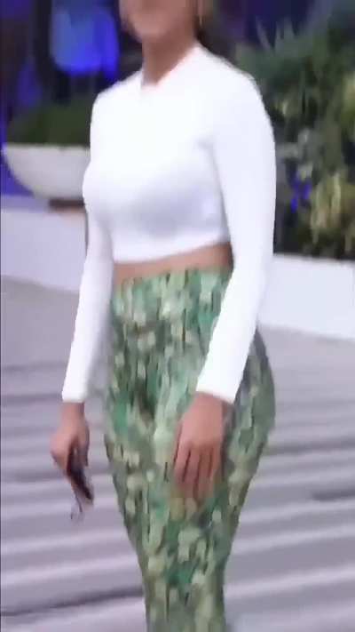 Mrunal Thakur