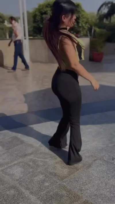 Khushi maheshwari 