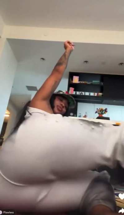 Ari😶‍🌫️