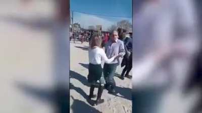 Denme esa urna ya!