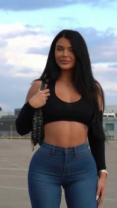 Lisa TikTok