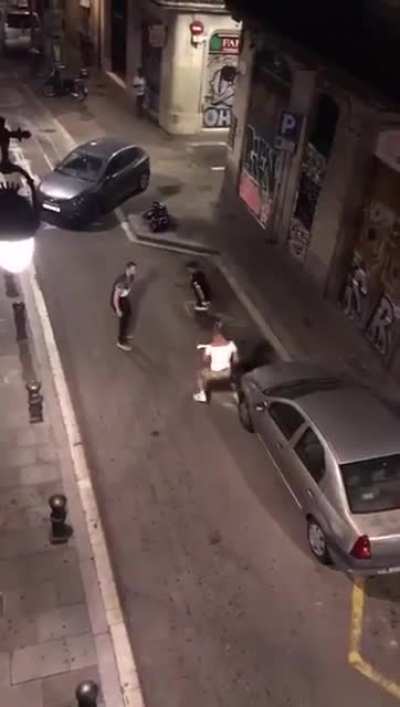 Bro saw his boy get hit with a 1 2 and changed his mind