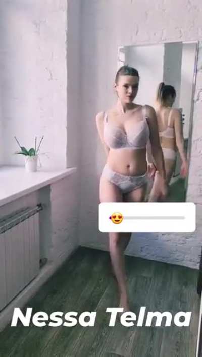 Sveta back view