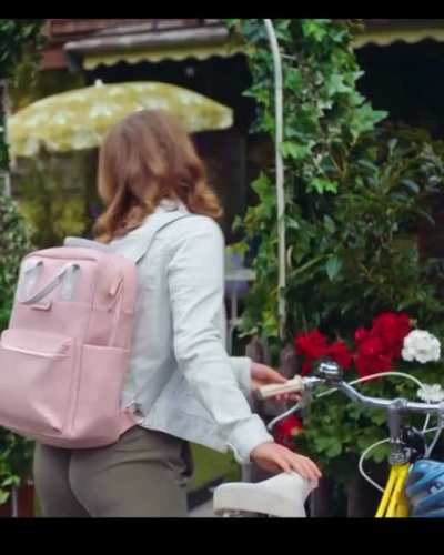 Julia Beautx in &bdquo;Fr&uuml;hling - Liebe hinter geschlossenen Vorh&auml;ngen&ldquo; (Staffel 9 E.3)