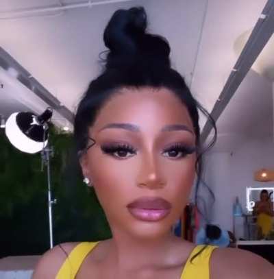 💋
