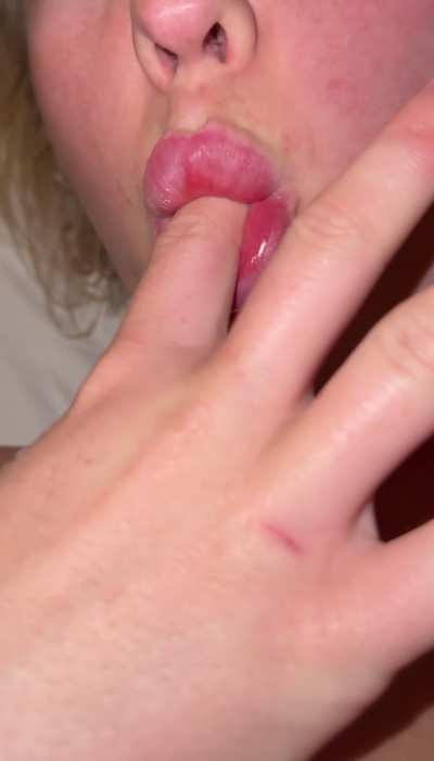I just can't resist... whenever im at the peak of my fertility I spend what feels like hours a day just savoring the sweet taste of my own little pussy :)
