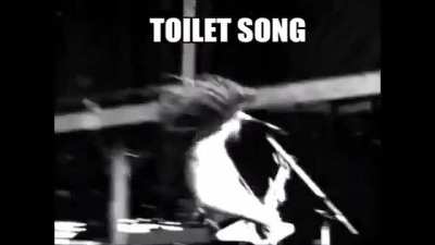 polan toilet 😳
