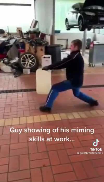Guys mime skills are so good it almost looks fake.