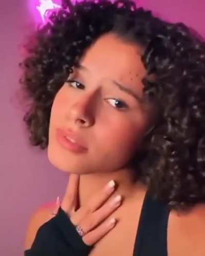 Gabriella Saraivah @gabriellasaraivah 