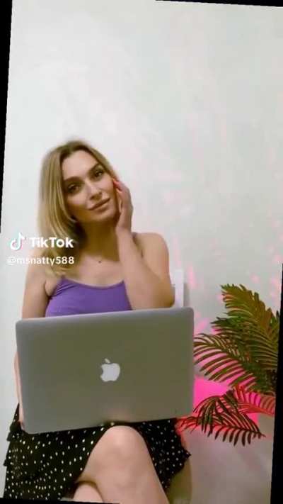 👩&zwj;💻