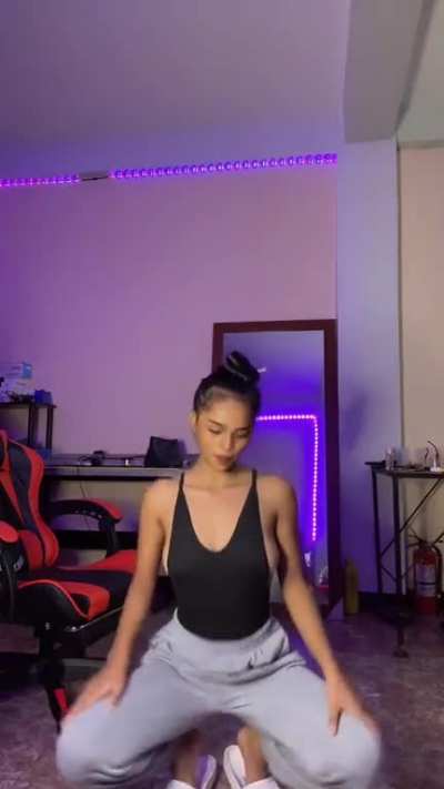 sideboob boing