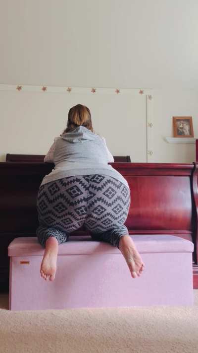 I need to hear you say, &ldquo;Thank you Mommy&rdquo; for all this ass and farts that has you so horny everyday. 🔥