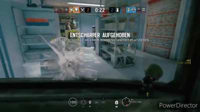 It was perfect XD i just yelled "TAKE THE DEFUSER!!!"