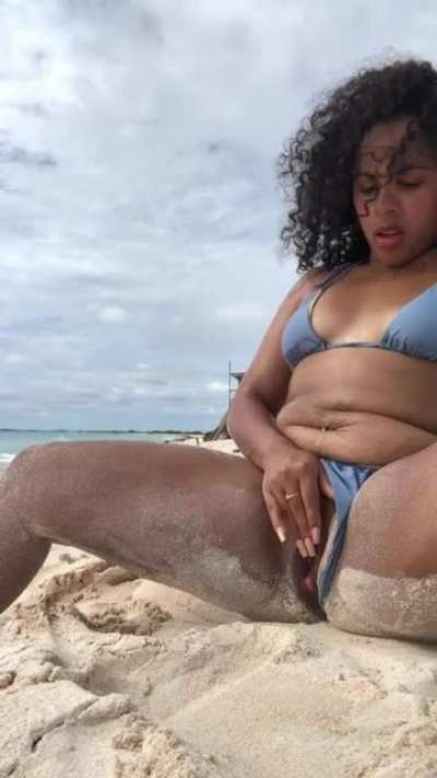 ⛱ 🍑