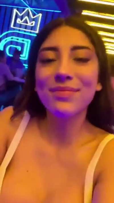 Pasen m&aacute;s fotos de Diana Elizondo