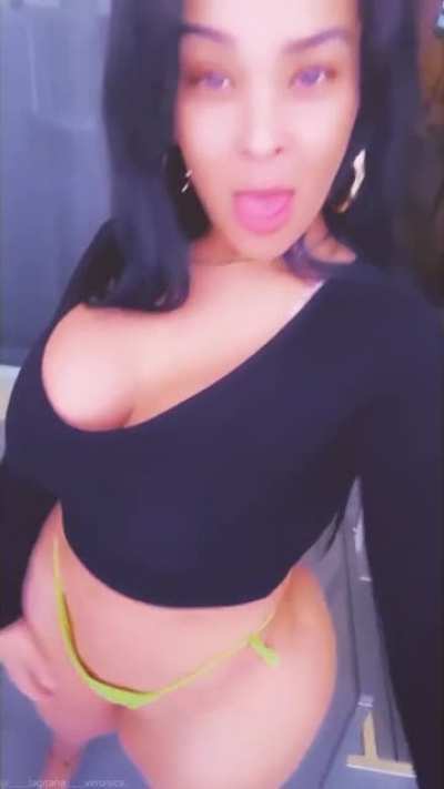 😈