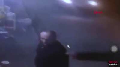According to the news, he doesn’t know the person who touched his shoulder