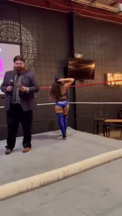 Skye’s booty