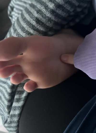 Femboy tickling without socks &amp;lt;3