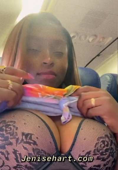 First Class Tittie Drop ☁ ✈