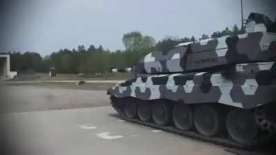 Rheinmetall &ndash; MBT 130 mm Gun