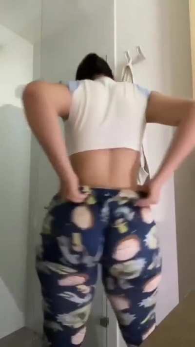 Latina Jiggle 