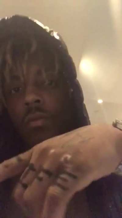 The unreleased OG version of Come &amp;amp; Go (prod. Gezin) full song in comments