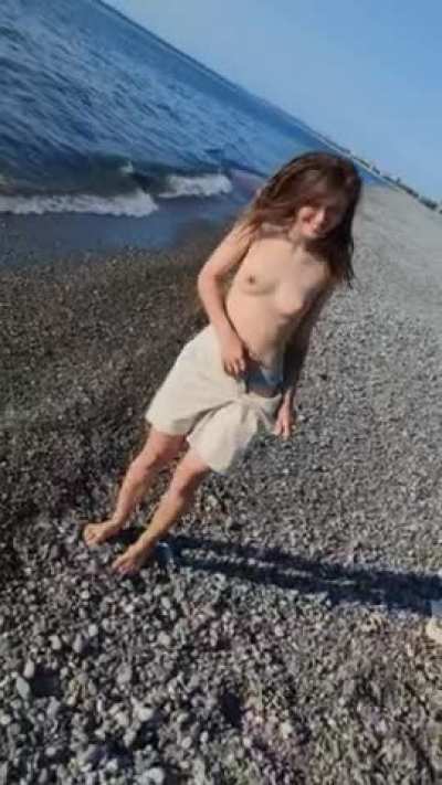 [f] if you can swim to me, i will suck you right on the beach