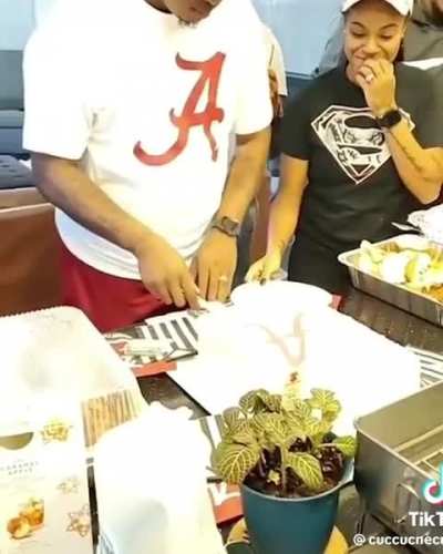 Cake is hiding rival team’s colors