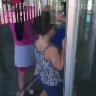 Весёлый аттракцион