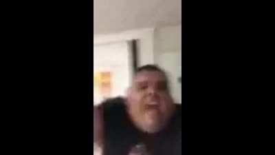 XD (no s&eacute; si puse esto antes as&iacute; que lo pongo porque no estoy seguro si puse este video. B&aacute;jale al volumen weon culiao)