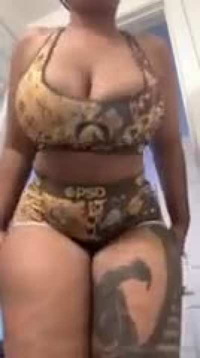 Real xoxo thicccc