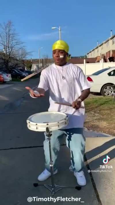 Impressive Drumming to Nelly&rsquo;s &ldquo;Dilemma&rdquo;