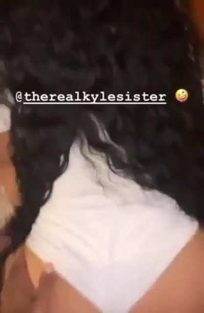 ass so fat ! 😮&zwj;💨